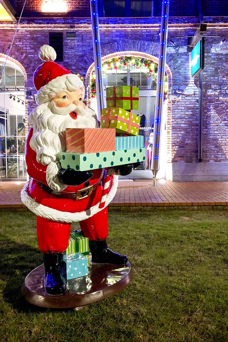 Savannah Christmas Market Get the Scoop from a Local Savannah First